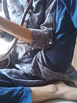 Snapshot of Manjushri35 chatting on 03-08-25, 08:11 Manjushri35 online show from 03-08-25, 08:11