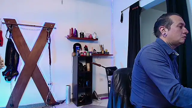 boy n girl online show from 02-10-25, 09:14