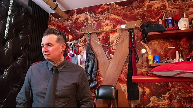 boy n girl online show from 11-26-25, 06:31