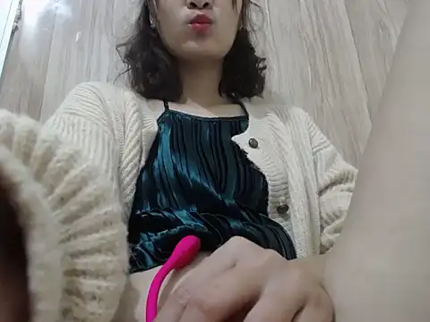 Sakura Moe online show from 01-01-25, 11:27