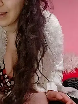 Snapshot of Amaya07 chatting on 12-27-24, 02:14 Amaya07 online show from 12-27-24, 02:14