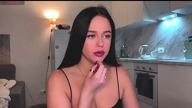 Megan Nilson online show from 01-05-25, 06:35