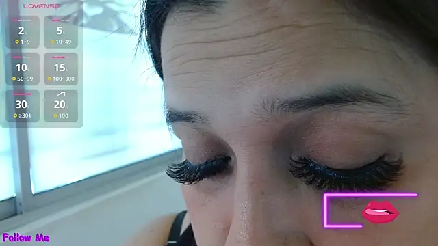 Kerly Doll online show from 11-27-25, 04:53