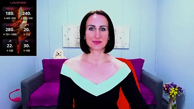 Snapshot of Nia_Smithh chatting on 12-13-24, 04:05 Nia Smithh online show from 12-13-24, 04:05