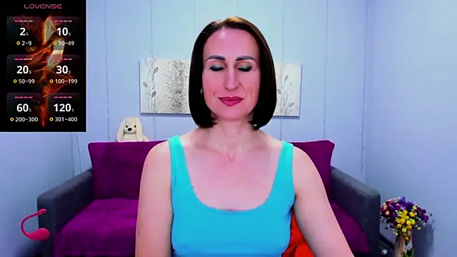 Snapshot of Nia_Smithh chatting on 12-14-24, 04:31 Nia Smithh online show from 12-14-24, 04:31