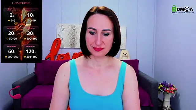 Snapshot of Nia_Smithh chatting on 03-11-25, 01:23 Nia Smithh online show from 03-11-25, 01:23