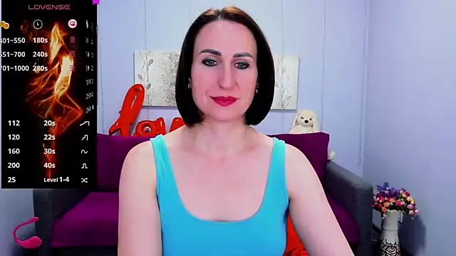 Snapshot of Nia_Smithh chatting on 03-20-25, 01:15 Nia Smithh online show from 03-20-25, 01:15