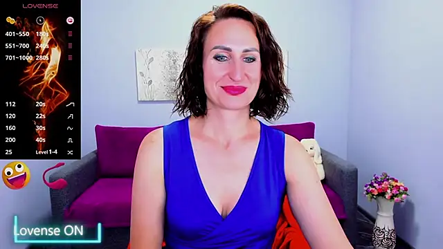 Snapshot of Nia_Smithh chatting on 09-24-25, 12:19 Nia Smithh online show from 09-24-25, 12:19