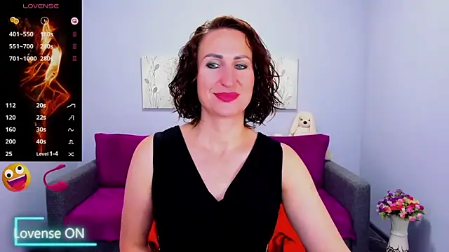 Snapshot of Nia_Smithh chatting on 09-27-25, 05:34 Nia Smithh online show from 09-27-25, 05:34