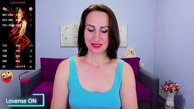 Snapshot of Nia_Smithh chatting on 10-24-25, 05:48 Nia Smithh online show from 10-24-25, 05:48