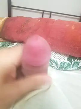 Ummfuss1 online show from 04-15-26, 02:02