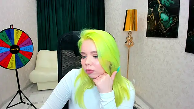 Snapshot of EnergyBunny_1 chatting on 01-14-25, 01:36 EnergyBunny 1 online show from 01-14-25, 01:36