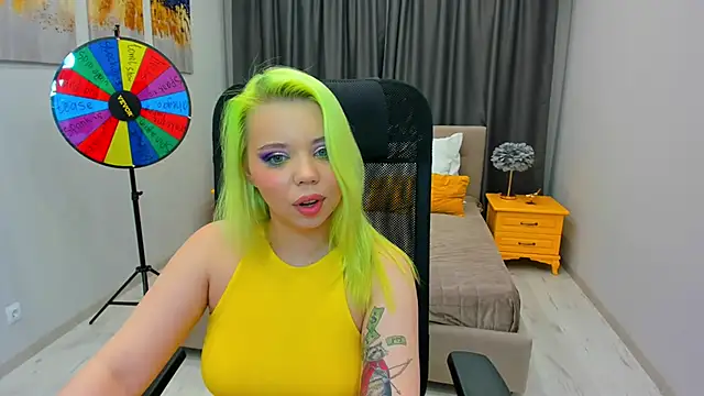 Snapshot of EnergyBunny_1 chatting on 02-04-25, 11:38 EnergyBunny 1 online show from 02-04-25, 11:38