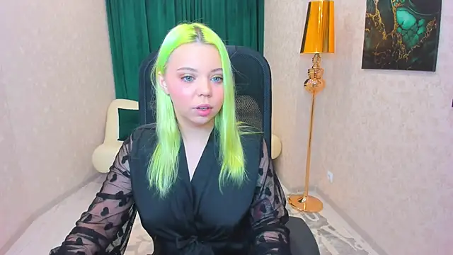 Snapshot of EnergyBunny_1 chatting on 02-05-25, 05:20 EnergyBunny 1 online show from 02-05-25, 05:20