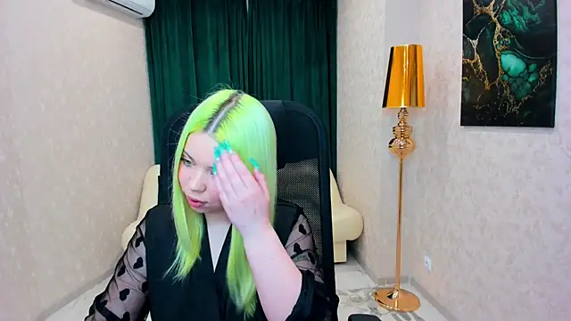 Snapshot of EnergyBunny_1 chatting on 02-05-25, 08:25 EnergyBunny 1 online show from 02-05-25, 08:25