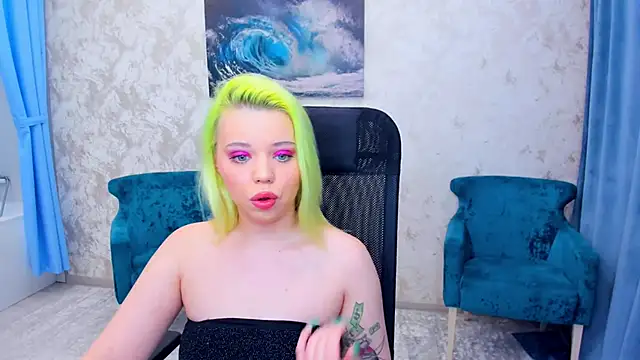 Snapshot of EnergyBunny_1 chatting on 02-06-25, 08:34 EnergyBunny 1 online show from 02-06-25, 08:34