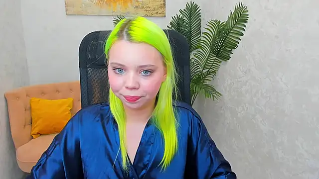 Snapshot of EnergyBunny_1 chatting on 02-19-25, 12:03 EnergyBunny 1 online show from 02-19-25, 12:03