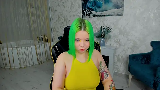 Snapshot of EnergyBunny_1 chatting on 10-09-25, 07:23 EnergyBunny 1 online show from 10-09-25, 07:23