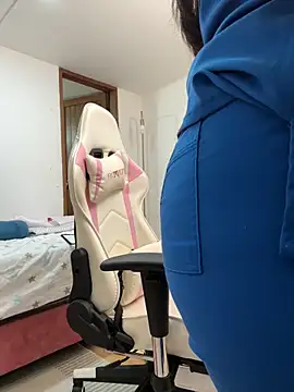 Snapshot of nurse_becky chatting on 12-30-24, 11:06 nurse becky online show from 12-30-24, 11:06