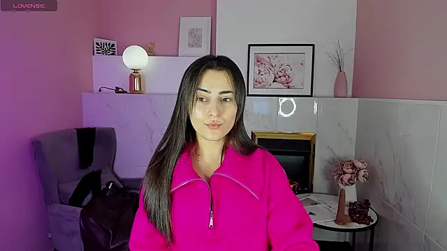 Snapshot of KylieMellow chatting on 02-02-25, 05:42 KylieMellow online show from 02-02-25, 05:42