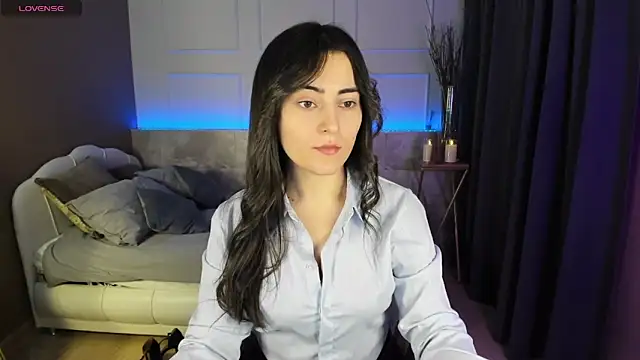 Snapshot of KylieMellow chatting on 02-16-25, 05:26 KylieMellow online show from 02-16-25, 05:26