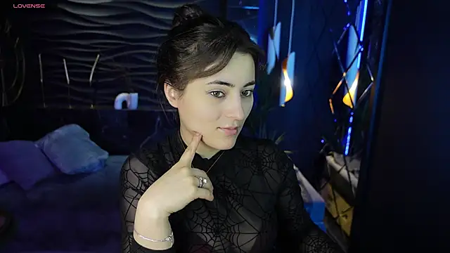 Snapshot of KylieMellow chatting on 03-15-25, 12:02 KylieMellow online show from 03-15-25, 12:02