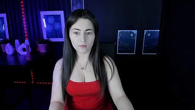 Snapshot of KylieMellow chatting on 03-16-25, 05:36 KylieMellow online show from 03-16-25, 05:36