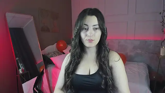 Snapshot of KylieMellow chatting on 11-01-25, 05:20 KylieMellow online show from 11-01-25, 05:20