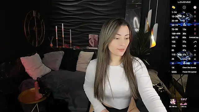 KylieMellow online show from 04-27-26, 01:31