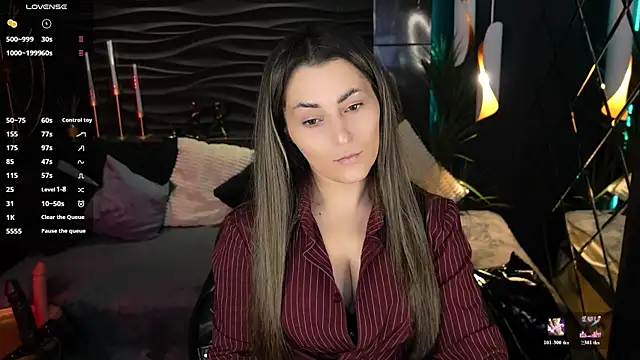 KylieMellow online show from 06-10-26, 01:43