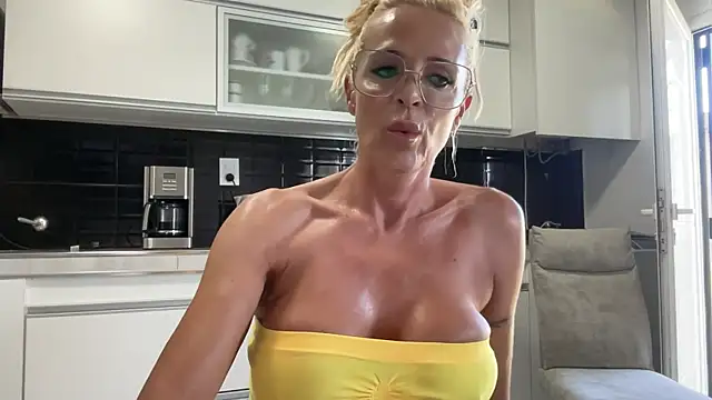 Reyna63 online show from 01-14-26, 07:30