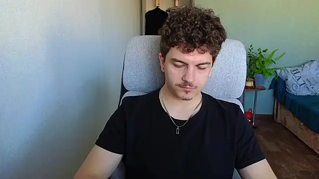 Remy Miles online show from 04-06-26, 04:57