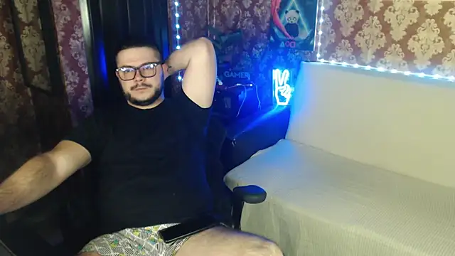 Snapshot of thor_master chatting on 09-23-25, 02:25 thor master online show from 09-23-25, 02:25