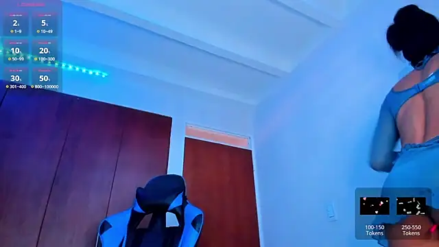 Snapshot of divinesalome chatting on 09-24-25, 08:34 divinesalome online show from 09-24-25, 08:34