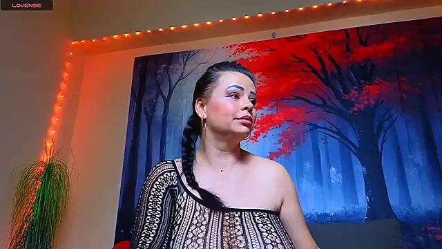 ElizabethEven online show from 03-20-25, 09:35