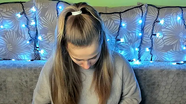 MaggieCake online show from 12-03-24, 03:30