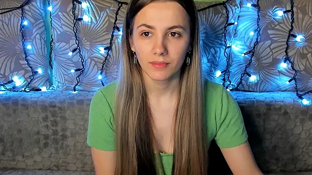 MaggieCake online show from 02-09-25, 01:22