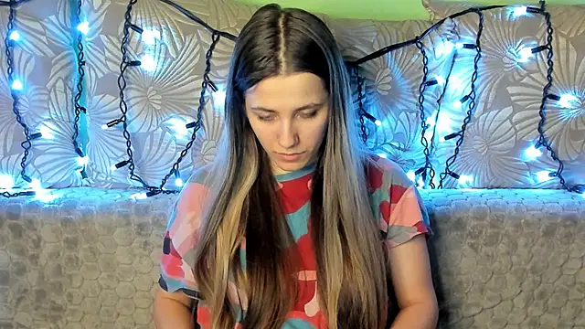 MaggieCake online show from 02-16-25, 01:47