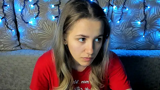 MaggieCake online show from 12-21-25, 05:58