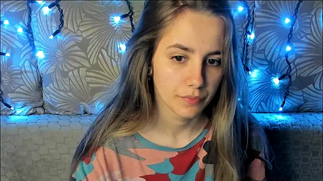 MaggieCake online show from 04-19-26, 12:43