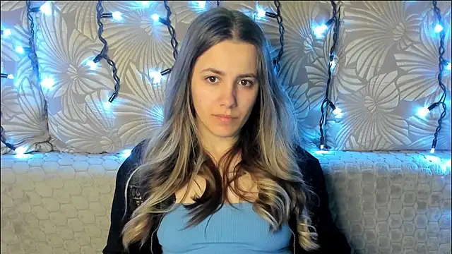 MaggieCake online show from 04-28-26, 01:15