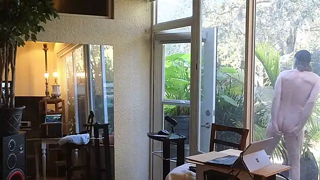 Snapshot of eliberator1777 chatting on 03-06-25, 09:20 eliberator1777 online show from 03-06-25, 09:20