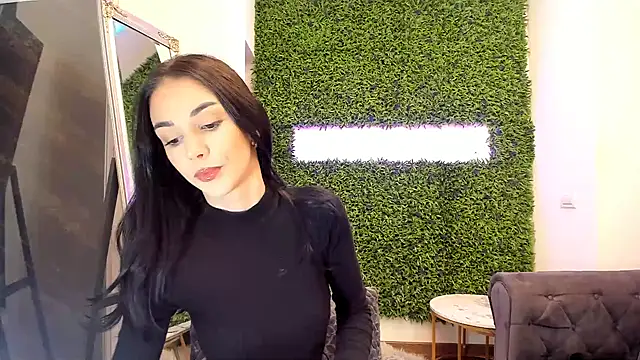 Snapshot of realhotfallingdevil chatting on 01-23-25, 10:32 realhotfallingdevil online show from 01-23-25, 10:32