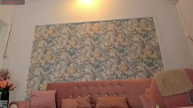 Snapshot of realhotfallingdevil chatting on 10-07-25, 12:02 realhotfallingdevil online show from 10-07-25, 12:02