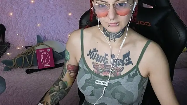 Snapshot of Ginger_Stay chatting on 09-12-25, 11:54 Ginger Stay online show from 09-12-25, 11:54