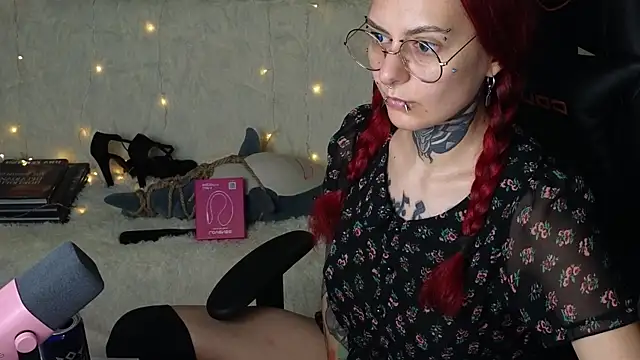 Snapshot of Ginger_Stay chatting on 10-06-25, 09:12 Ginger Stay online show from 10-06-25, 09:12