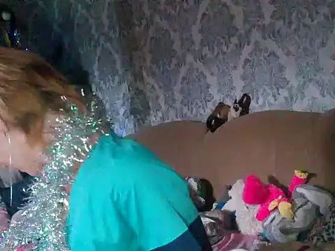 WildMissNiks online show from 12-27-24, 10:01