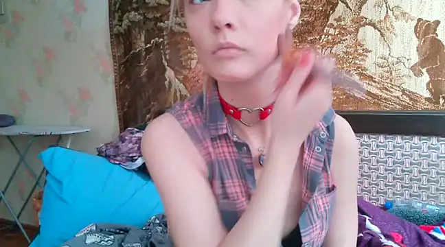 WildMissNiks online show from 02-20-25, 07:55