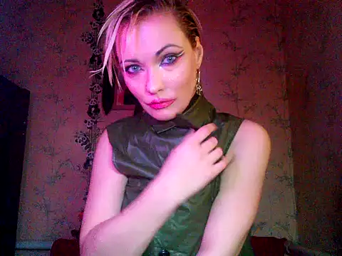 WildMissNiks online show from 11-13-25, 07:51