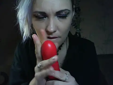 WildMissNiks online show from 04-19-26, 10:03